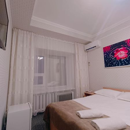 Altyn-Adam Hotel อัสตานา ภายนอก รูปภาพ