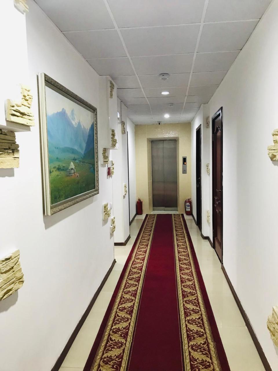 Altyn-Adam Hotel อัสตานา ภายนอก รูปภาพ
