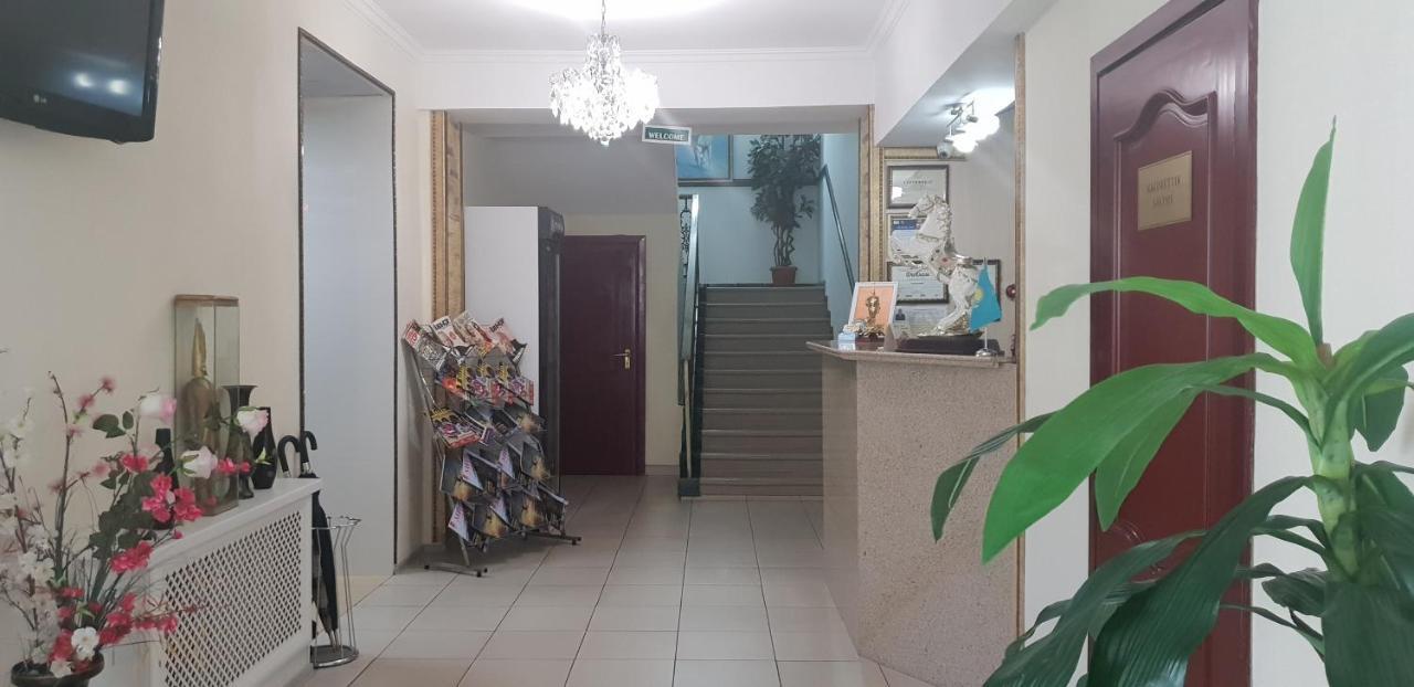 Altyn-Adam Hotel อัสตานา ภายนอก รูปภาพ